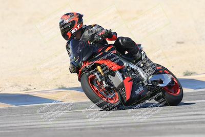 media/Dec-01-2025-Moto Forza (Mon) [[2daa91e15f]]/2-Intermediate Group/Session 2 (Turns 9 and 10)/